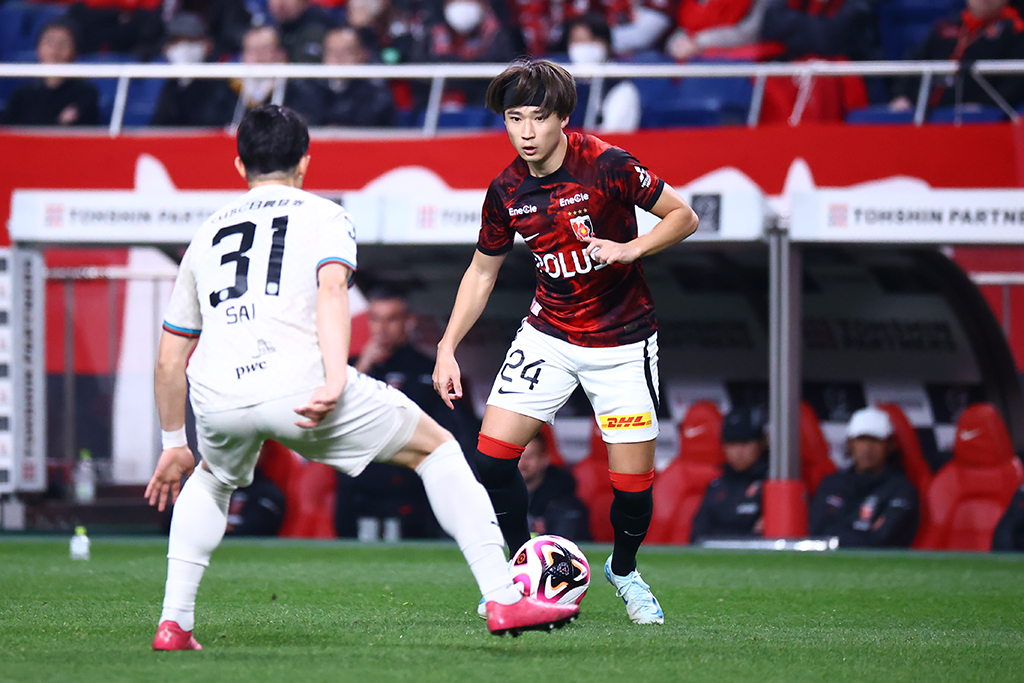 Nhận định soi kèo Kawasaki Frontale vs Urawa Reds lúc 17h00 ngày 21/5/2025